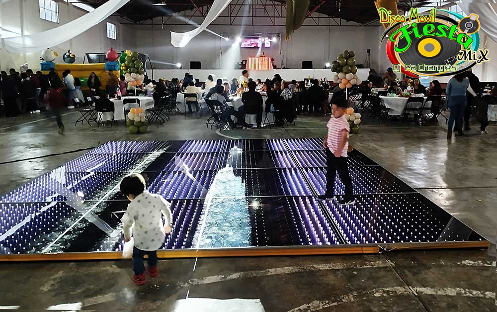 Renta pista iluminada para boda, quinceanera en tlaxcala Dj sonido discomovil